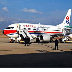杭州机场托运航空快运业稳步发展的原因是什么？